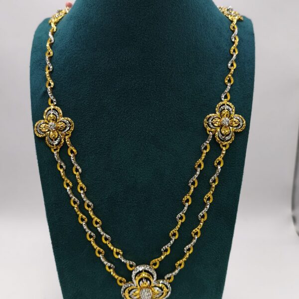 Clover Layered Haram