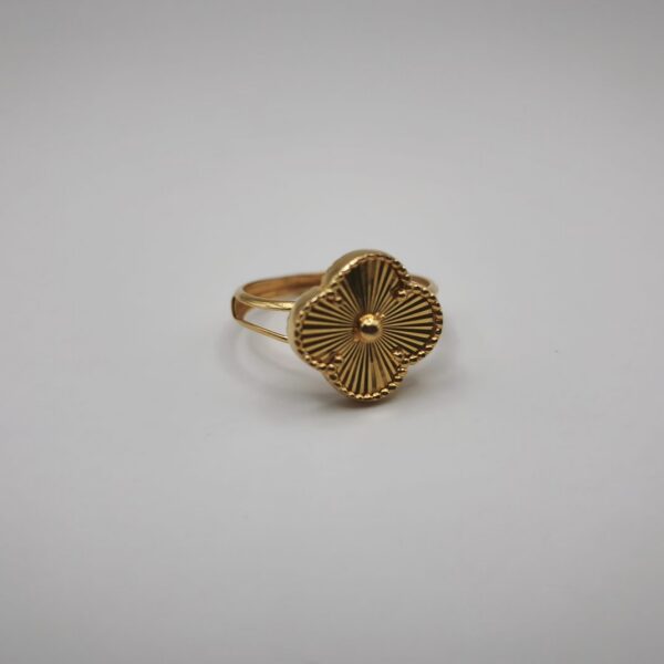 Guilloche Clover Signet Ring