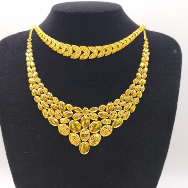 Leaf Choker Bib Set