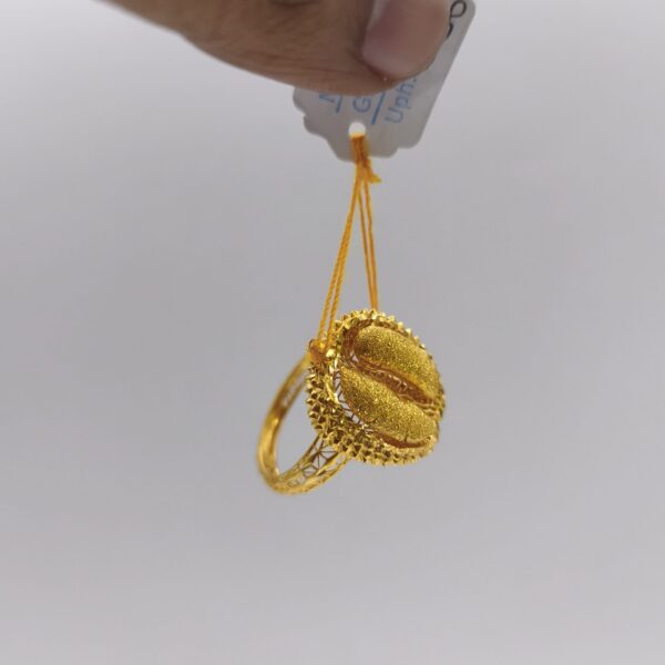 Melon Ridged Dome Ring