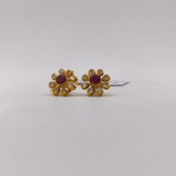 Ruby Eye Daisy Earring