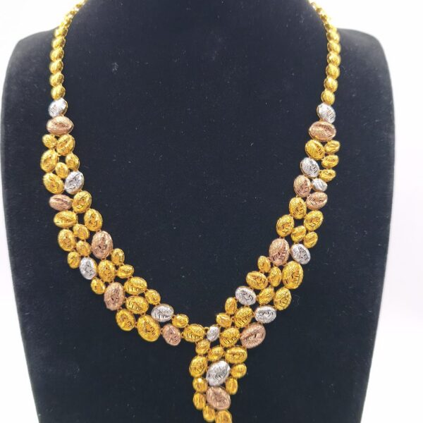 Three Tone Cluster Bib